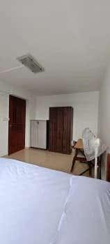 Eunos Crescent photo 2