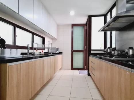Varsity Park Condominium photo 2