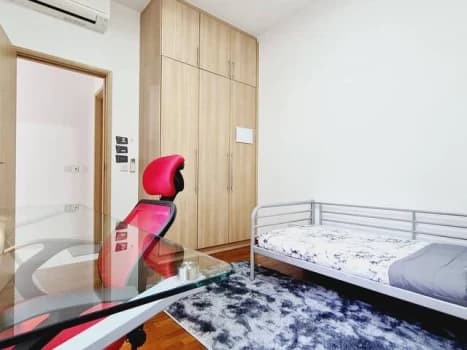 Varsity Park Condominium photo 4