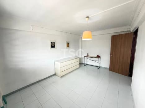 Tiong Bahru Orchid photo 2