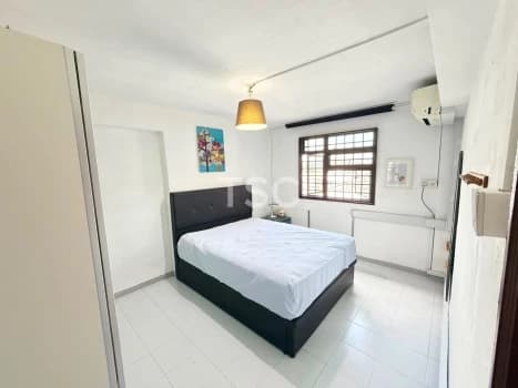 Tiong Bahru Orchid photo 4