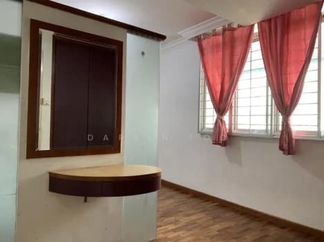 Lorong 4 Toa Payoh Whole Unit photo 3