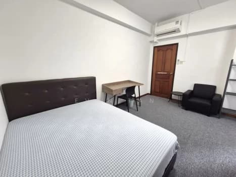 Ava Tower Room 5 photo 4