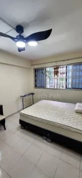 804 Tampines Avenue 4 photo 2