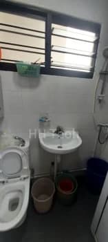 Common Room Hdb For Rent In 141 Bedok Reservoir Road photo 2