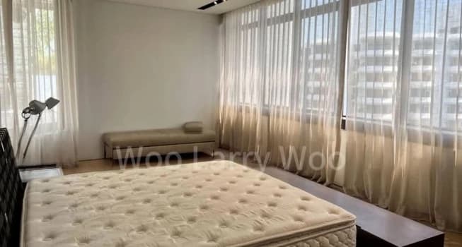 4 Bed Condo For Rent In Beverly Hill photo 1