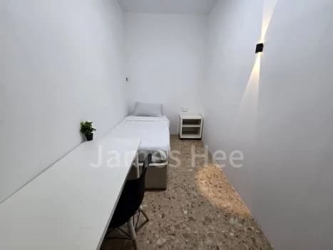 Common Room Condo For Rent In Estella Gardens photo 1