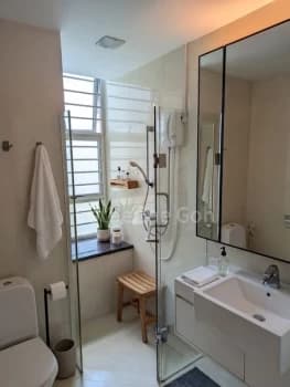 Common Room Condo For Rent In Dmarine photo 3