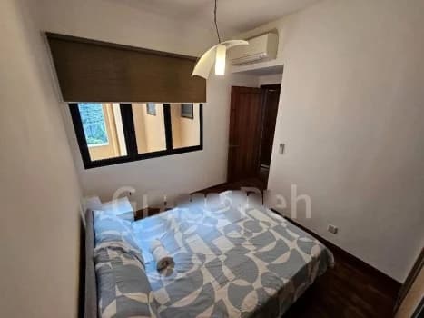 150 Prince Charles Crescent photo 2