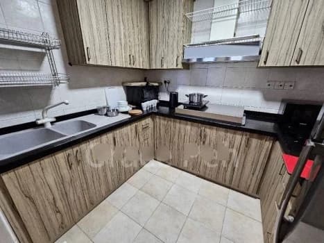 150 Prince Charles Crescent photo 5