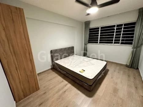 Common Room Hdb For Rent In 230 Jurong East Street 21 photo 1