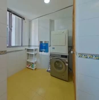 150 Thomson Road photo 3