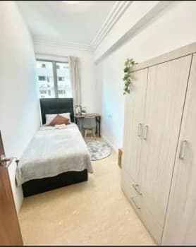 Fully Furnished Common Room  3 Mins Walk To Novena Mrt photo 1