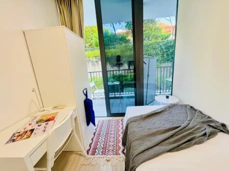 Room 2 James Cook University Students  Room For Rent At My Manhattan photo 1