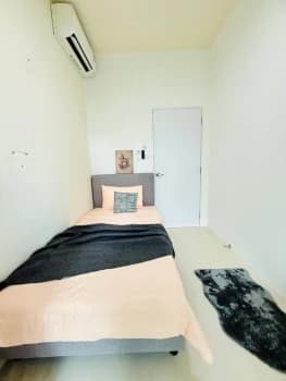 Condo Common Room For Rent photo 5