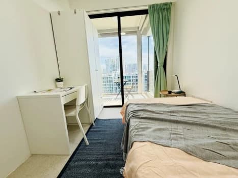 Room With Balcony  Great Views  8 Mins Walk To Potong Pasir Mrt photo 1