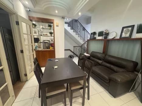Springfield Condo photo 4