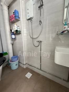 Common Room Hdb For Rent In 408 Choa Chu Kang Avenue 3 photo 5