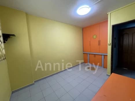 Common Room Hdb For Rent In 814 Jurong West Street 81 photo 3