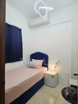 Common Room Condo For Rent In Fook Hai Building photo 3