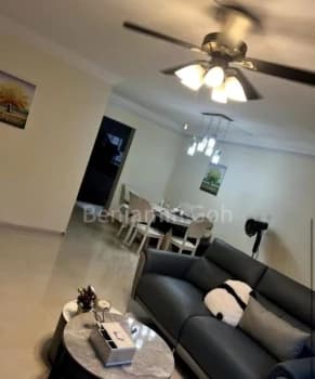 4room Hdb For Room Rent 840 Yishun Street 81 photo 4