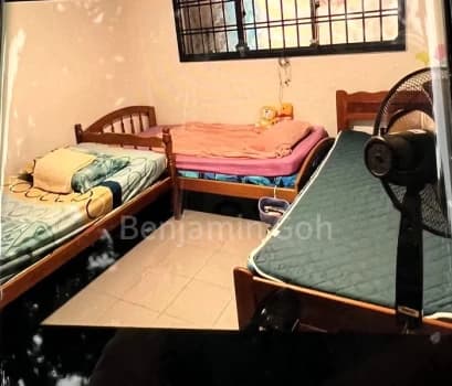 Common Room Hdb For Rent In 840 Yishun Street 81 photo 3