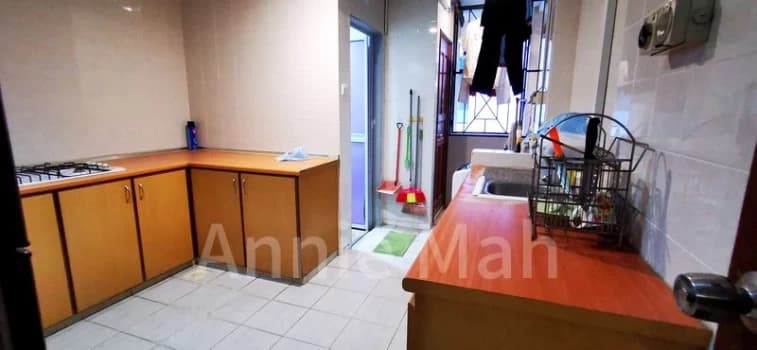Common Room Condo For Rent In Ever Lodge photo 4