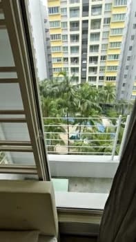 Common Room Condo For Rent In Sunglade photo 3