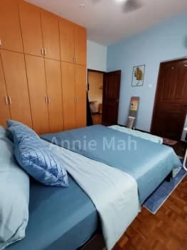 Master Room Landed For Rent In Golden Hill Estate photo 1