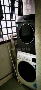 Common Room Condo For Rent In Delight Court photo 3