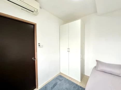 Common Room Condo For Rent In Moonstone View photo 2